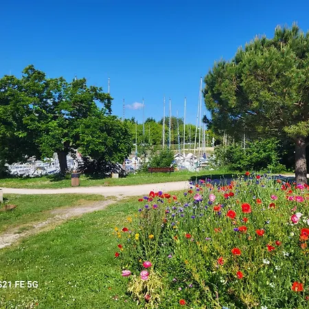 Apartment Le Grenier A Sel